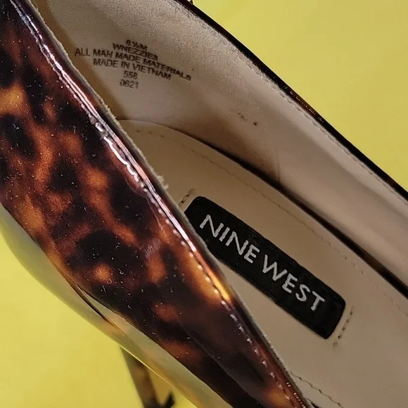 Nine West Tortoise Brown Pumps w/ Gold Chain LIKE NEW Size 8.5 - Picture 5 of 10